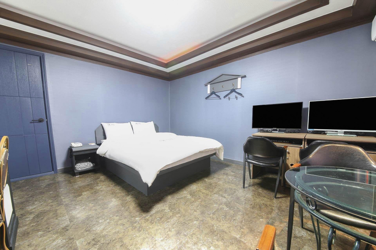 Bedroom 4, Suncheon Limousine, Suncheon
