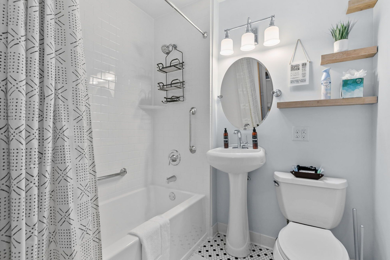 Bathroom 3, Lyndale Pleasant Getaway, Hennepin