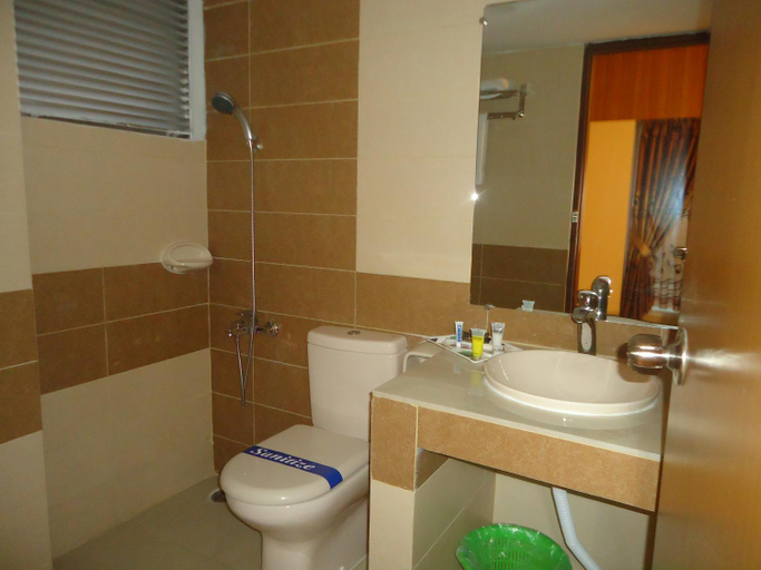 Bathroom 3, Neeshorgo Hotel & Resort, Cox's Bazar