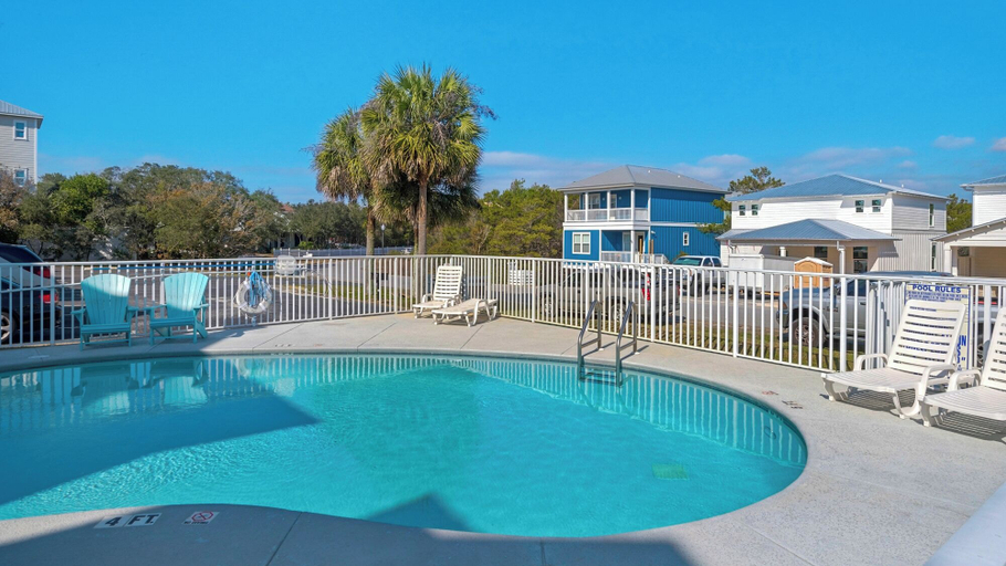 Pool 4, 30A 4BR Seabreeze Home w Pool & Beach Access & Bikes - Sleeps 16, Walton