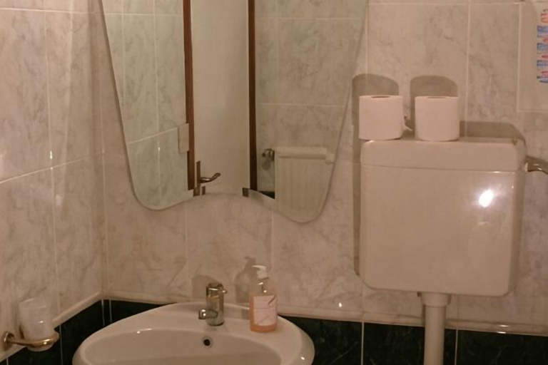 Bathroom 3, Airone Hotel, Venezia