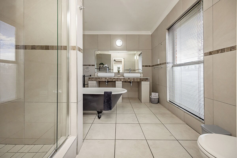 Bathroom 4, Plattekloof Premium Lodge, City of Cape Town