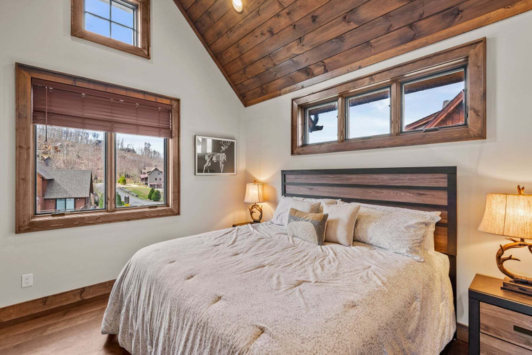 Interior 5, Eagle Rare Retreat at Eagles Nest, Avery