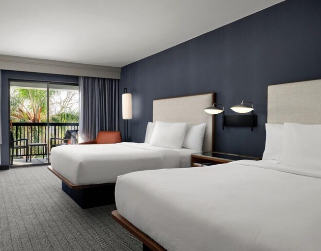 Bedroom 3, Courtyard by Marriott Stockton, San Joaquin
