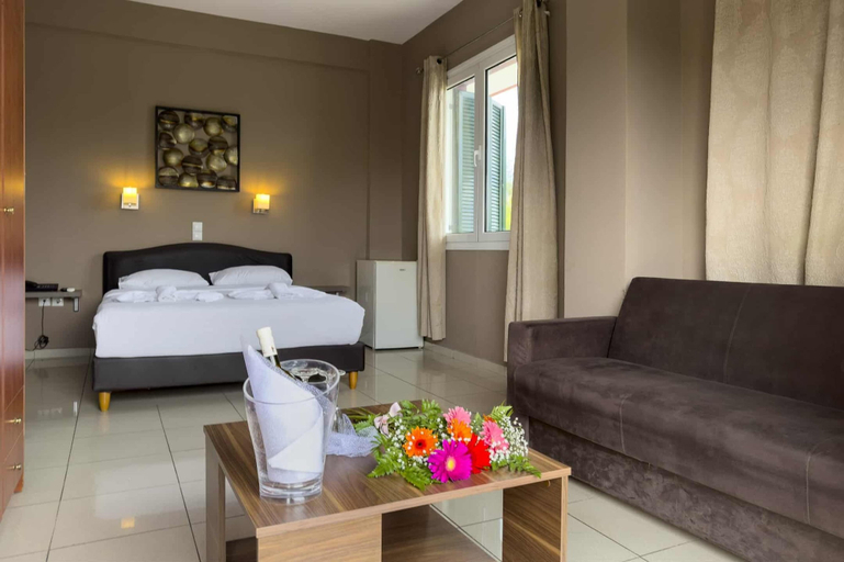 Bedroom 5, Cavallari Palace Hotel, Attica