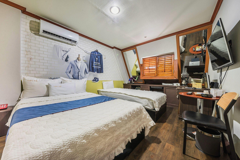 Bedroom 2, Jongno Daehakro Swiss, Jongno