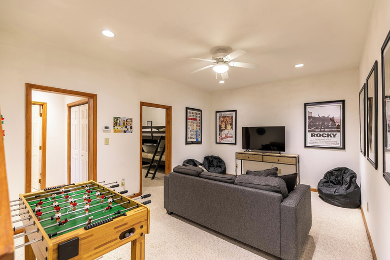 Interior 5, A Change of Scenery at Yonahlossee 5 BR, Watauga