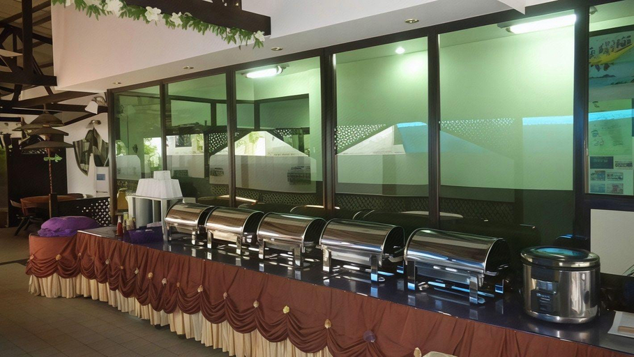 Food & Drinks, Nipah Bay Villa, Manjung
