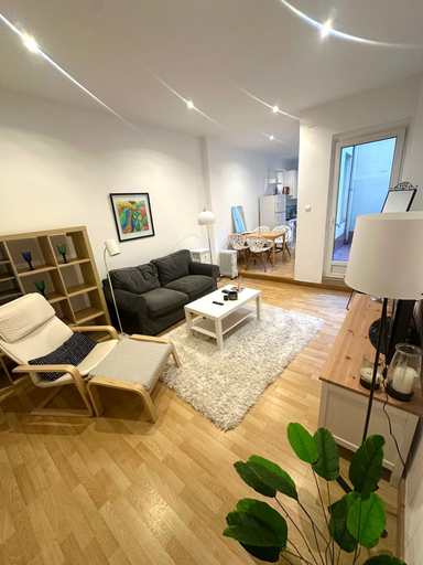Living area, Apartment Sleeps 2 With Air Conditioning, Madrid