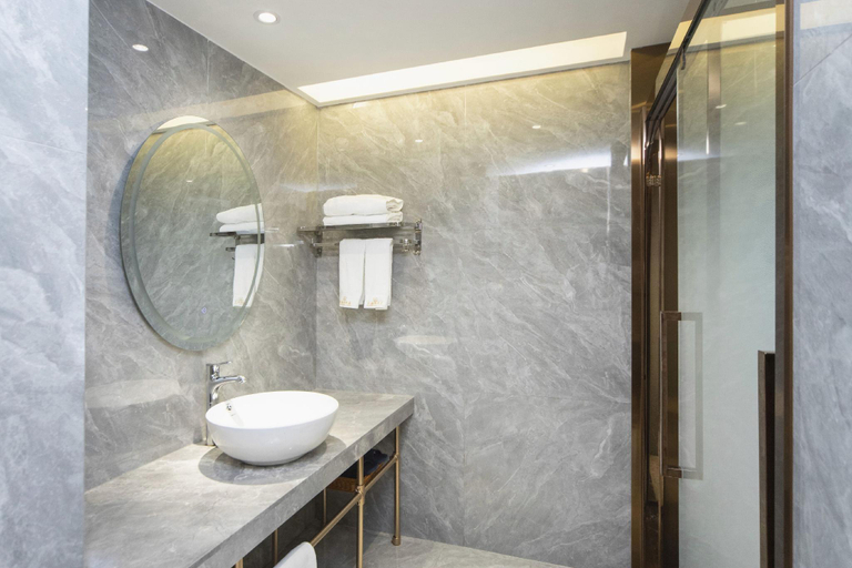 Bathroom 3, Golden Seagull Hotel, Shantou
