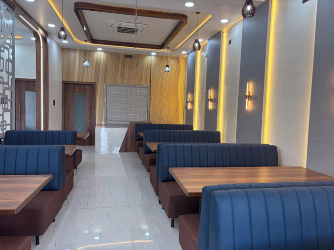 Dining 4, Hotel Golden Palace, Jalor