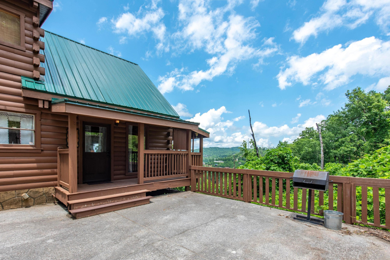 Exterior 2, Dream View, Sevier