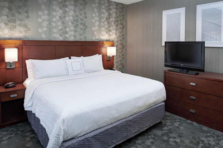 Bedroom 3, AmericInn by Wyndham Brookfield, Waukesha