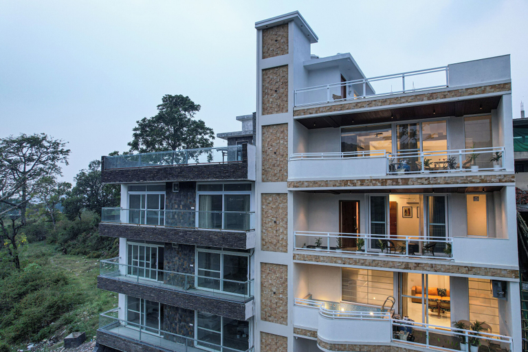 Exterior 2, Alaya Stays Udgam Vilas 3-BHK With Lift, Dehradun