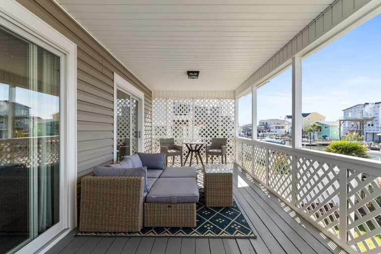 Terrace/patio 5, Reel 'em Inn 4 Bedroom Home by RedAwning, Brunswick