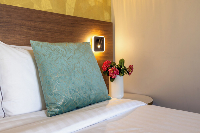 Room 2, Hotel Parc Eiffel, Paris