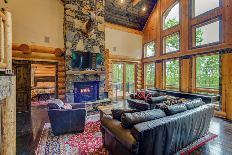 Interior 4, Big Elk Lodge Luxury Home in Eagles Nest Walk to Great Camp Firepit, Avery