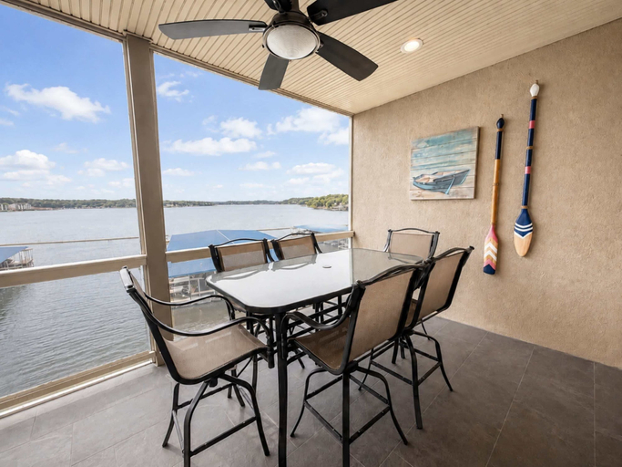Exterior, Lakeside Paradise at Lands' End, Camden