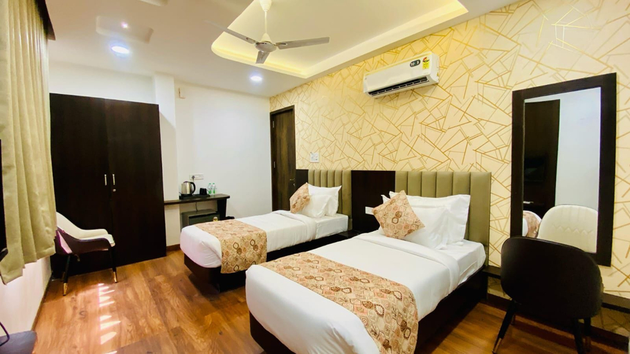 Room 4, Hotel Rove Inn, Indore