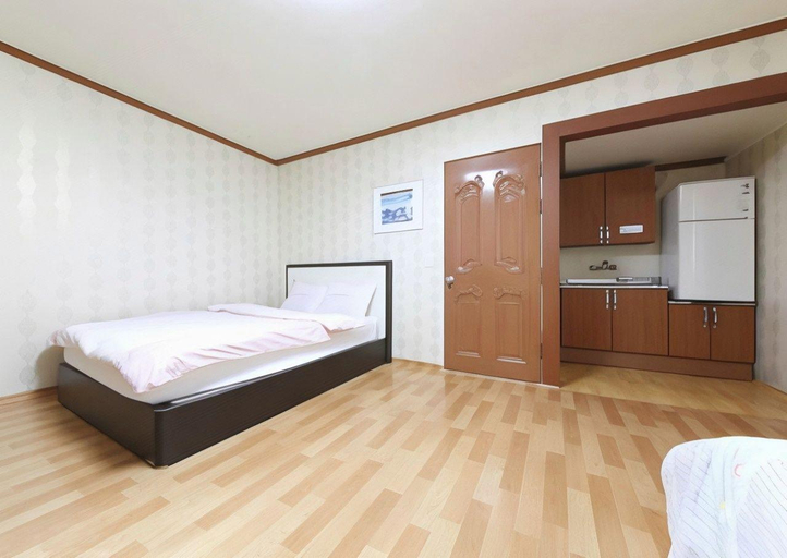 Bedroom 4, Resortel, Sokcho