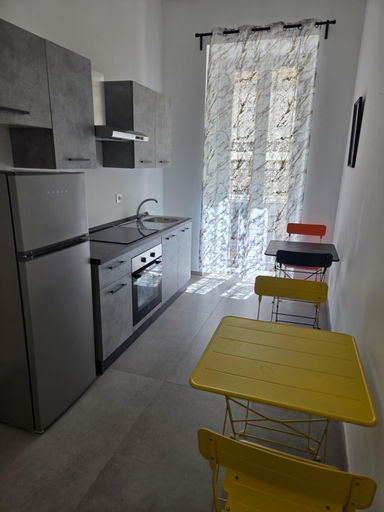 5, Chiaia Rooms, Napoli