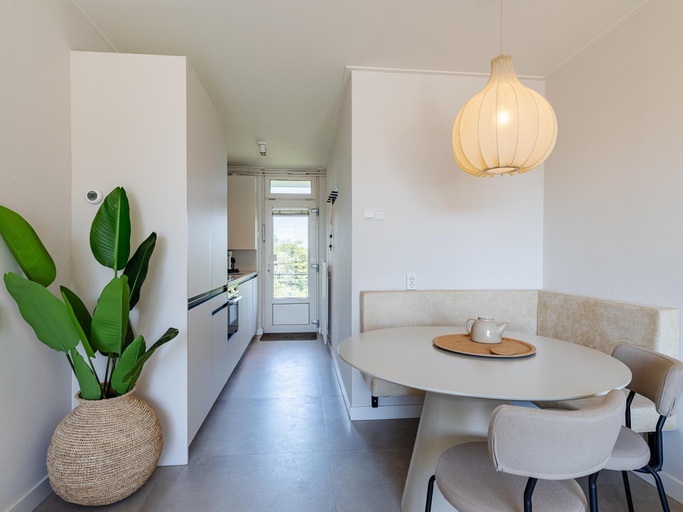 Others 5, Zoutelande Retreat by Sea, Veere