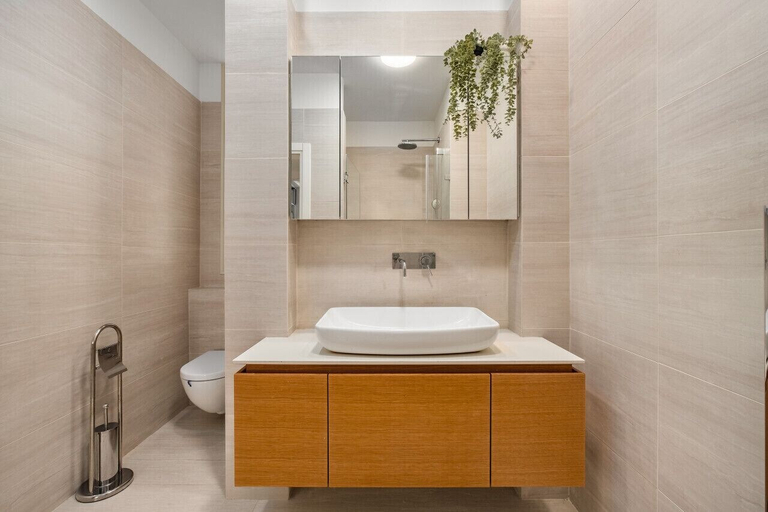 Bathroom 3, Chic Bright Urban Escape by Sea N' Rent