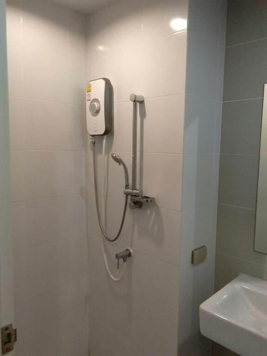 Bathroom 4, LKN Residence, Ratchathewi