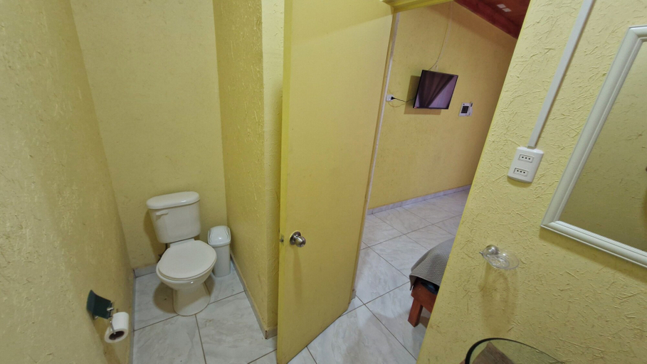 Bathroom 3, Eltoconar atacama, El Loa