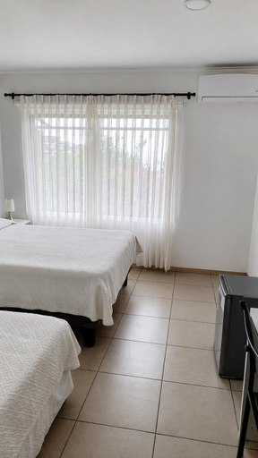 Others 5, Hotel Carande, Papudo, Petorca