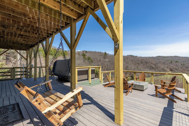 Interior 2, River View Retreat 2 Bedroom, Watauga