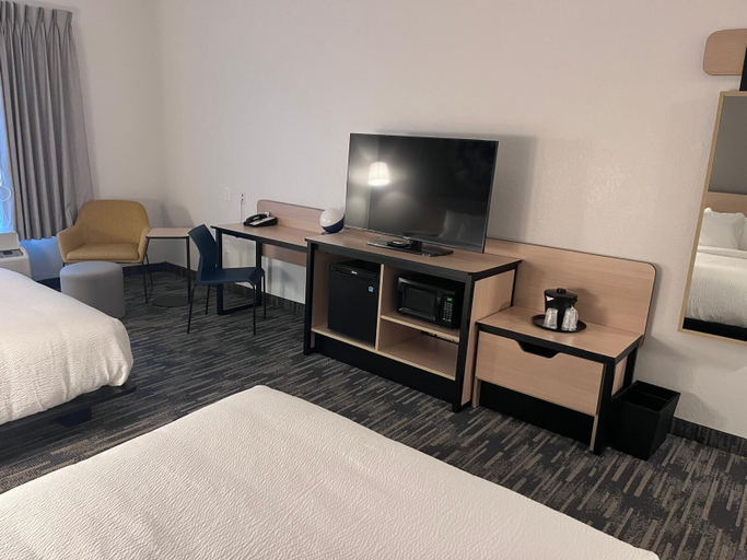Bedroom 3, City Express by Marriott Louisville Southeast, Jefferson