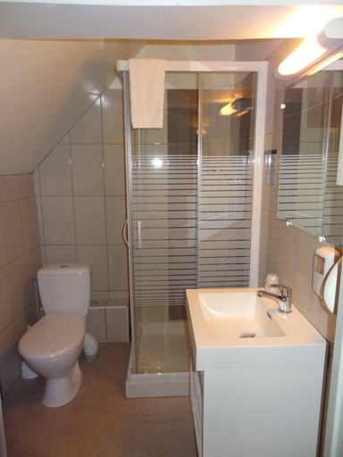 Bathroom 5, Logis Hotel Restaurant Chaptal, Amboise, Indre-et-Loire