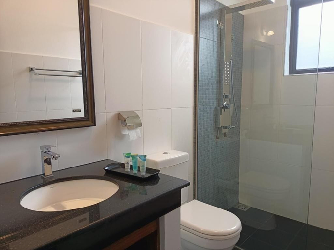 Bathroom 4, Idyllic Vista - Kandy, K.F.G. & G. Korale