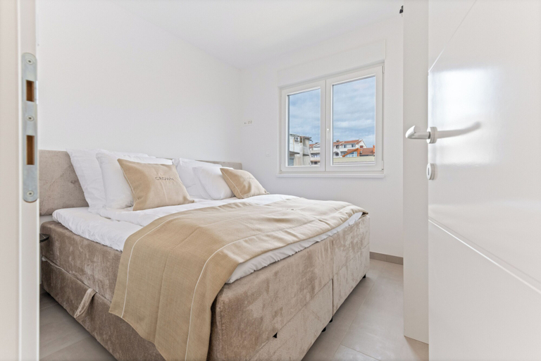 Room 4, Crown Penthouse Čiovo, Okrug