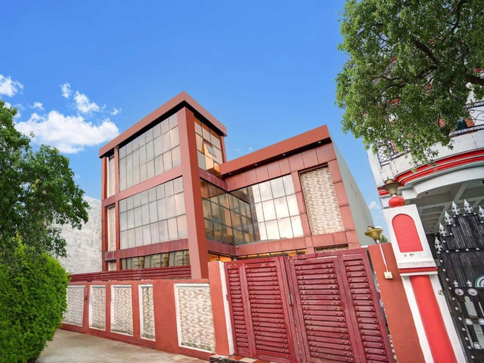 Exterior, Collection O Aishbagh Railway Junction, Lucknow