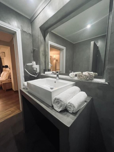 Bathroom 5, HOTEL ROZOS, Peloponnese