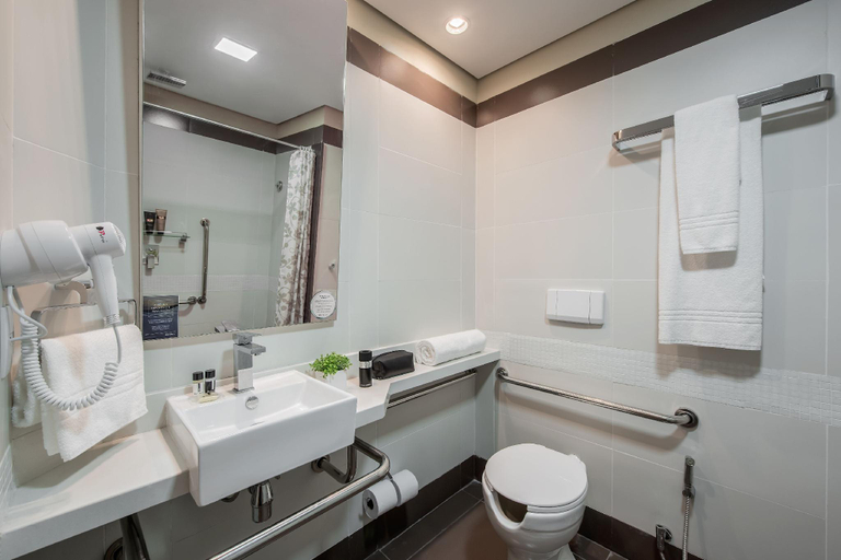Bathroom 5, Intercity Itupeva, Itupeva