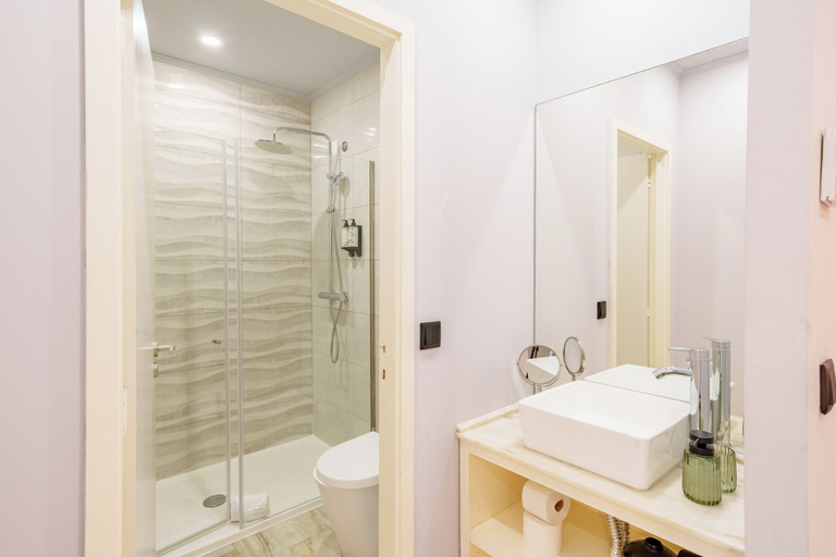 Bathroom 4, YOUROPO - Downtown, Porto