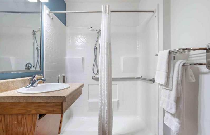 Bathroom 4, WoodSpring Suites Springdale, Washington