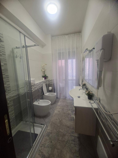 Bathroom 2, Appartamento Natalia Verona, Verona