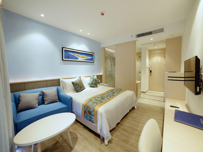 Bedroom 3, RoEasy Hospitality Hotel, Hainan