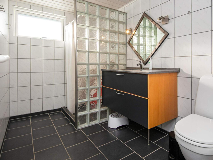 Bathroom 4, 4 star holiday home in Hejls, Kolding