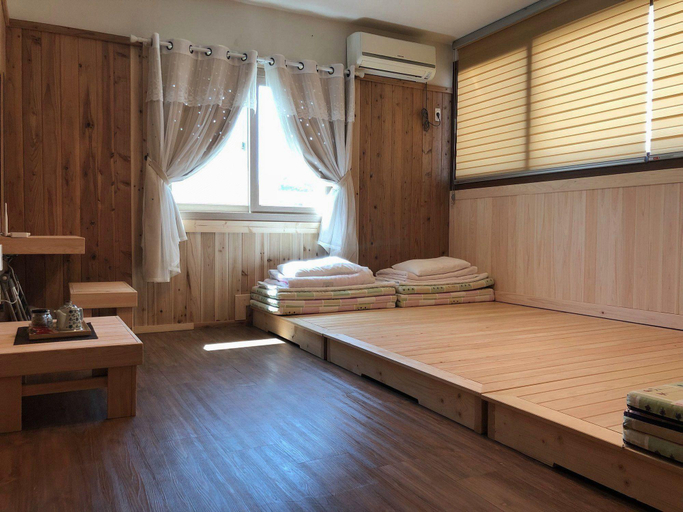 Bedroom 3, Galeum Guesthouse, Seogwipo