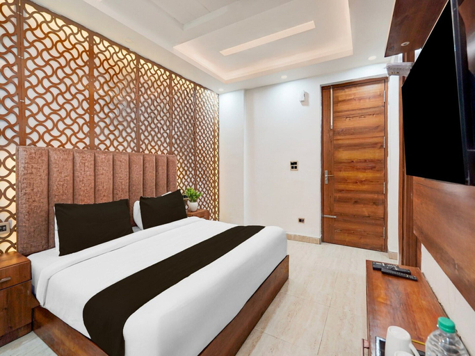 Room 5, Super Deluxe Roomrispana Pul Haridwar Road, Dehradun