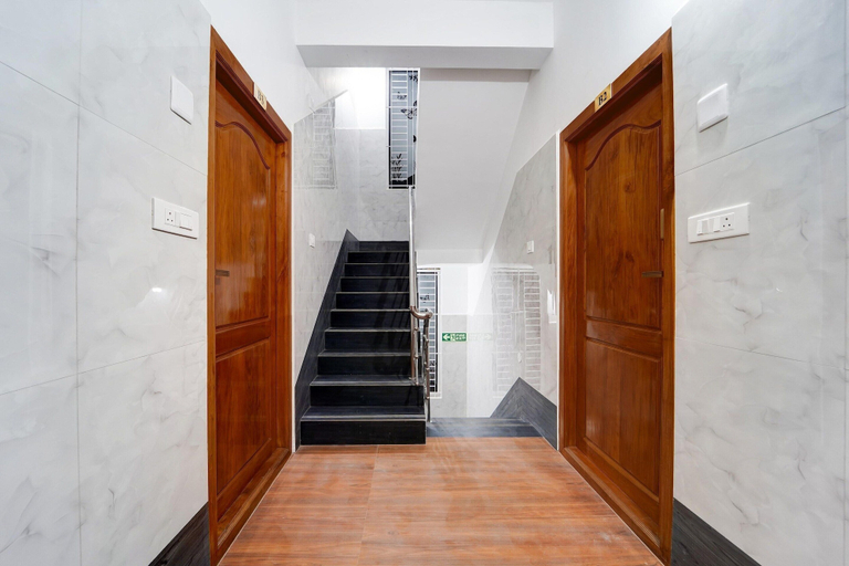 Interior 3, Deluxe Townhouse M K Elegance Inn, Coimbatore