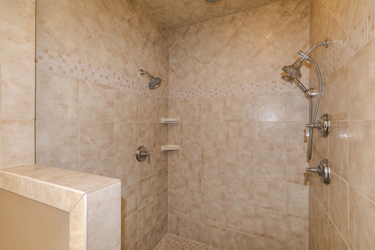 Interior 3, Robin Hoods Retreat, Ashe