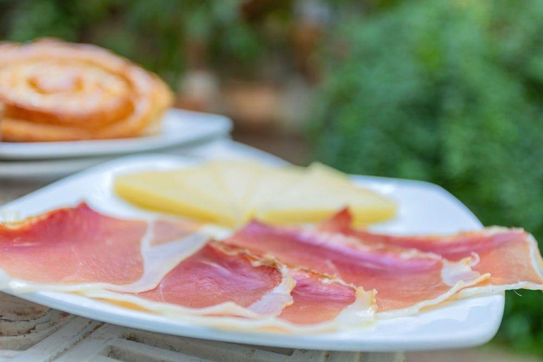 Food & Drinks 4, Pensión Landazuri, Granada