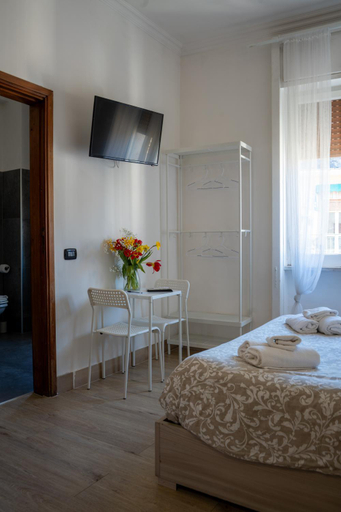 Bedroom 3, b&b 10 mt dal duomo, Benevento