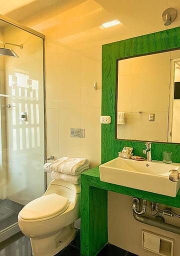 Bathroom 5, Wakapunku Boutique B&B, Cusco